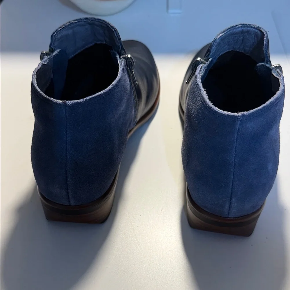 Naot Helm Navy Dark Blue Suede Zippers Ankle Boots